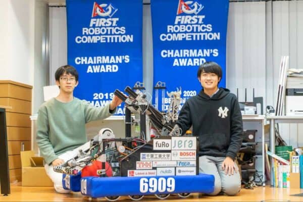 サクラテンペスタのメンバー二人が写っている画像